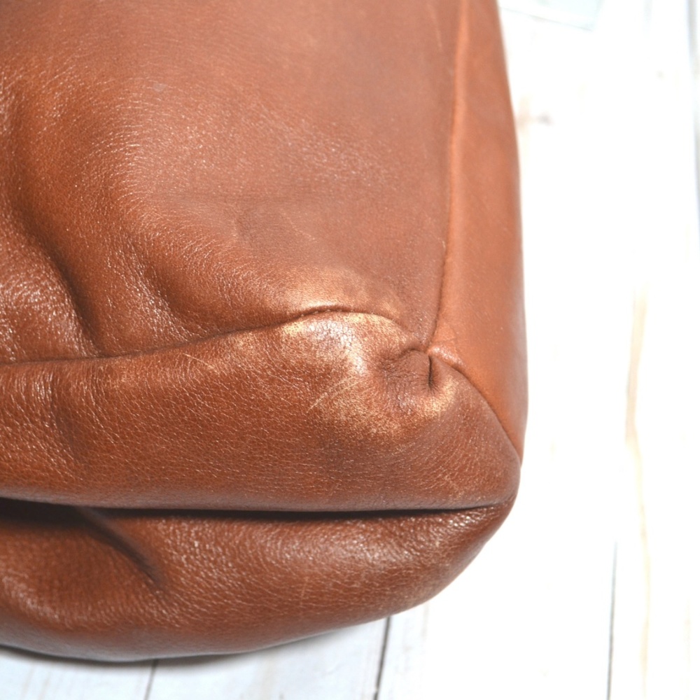 Coach 24621 Madison Phoebe Leather Shoulder Bag - Picture 4 of 7